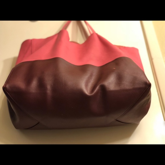 REDUCED ⬇️⬇️⬇️ Celine Authentic tote - Picture 2 of 8